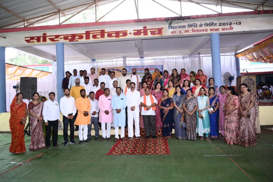 माना बस्ती शाला प्रवेशोत्सव में उत्तर विधायक पुरंदर मिश्रा ने बच्चों को दिया ज्ञान का संदेश