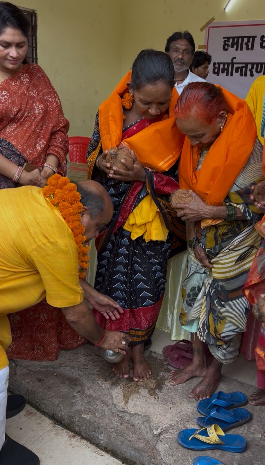 धर्मांतरण के विरोध में उत्तर विधायक पुरंदर मिश्रा के नेतृत्व में विशाल रैली — चार माताओं की घर वापसी