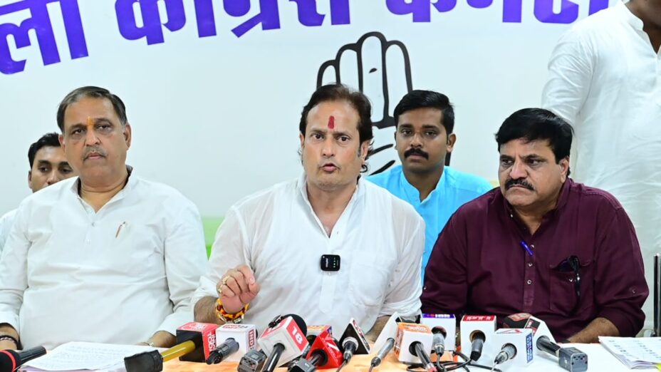 भाजपा ने लोकतंत्र की लूट की, चुनाव आयोग बना मौन दर्शक – कांग्रेस