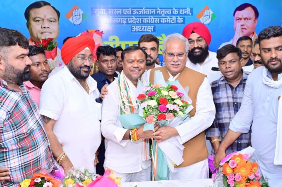 कांग्रेसजनों ने मनाया प्रदेश कांग्रेस अध्यक्ष दीपक बैज का जन्मदिन