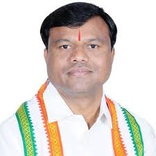 साय जी आप मुख्यमंत्री है तो कांग्रेस की आदिवासी समाज के उत्थान की नीति के कारण – दीपक बैज