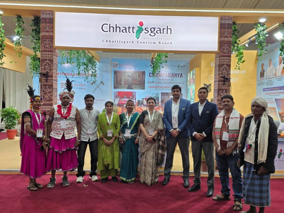 गुजरात के एकता नगर में आयोजित भारत पर्व में प्रधानमंत्री को बताई बिहान से आर्थिक सशक्तिकरण की कहानी